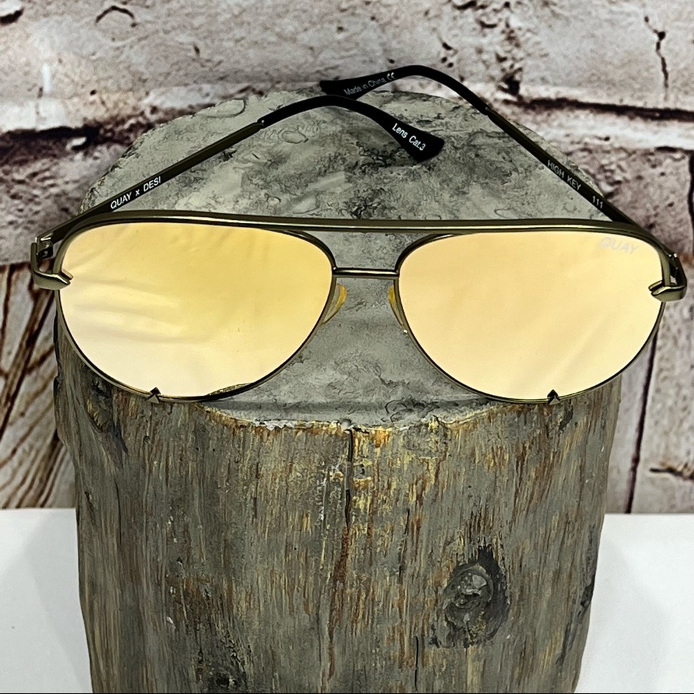 QUAY AUSTRALIA HIGH KEY X DESI PERKINS AVIATOR SUNGLASSES GREEN GOLD